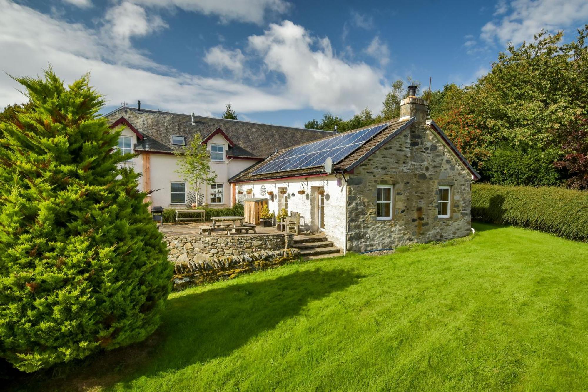 Errichel House And Cottages Aberfeldy Eksteriør billede